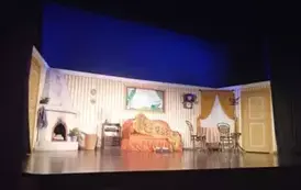 Scena a na niej dekoracja 