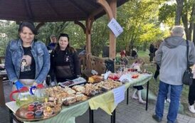 Słodka kawiarenka z obsługą